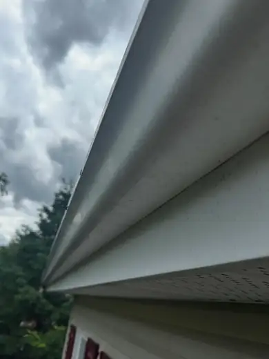 Avant — All exterior and interior windows were cleaned as well as the outside of the gutters .